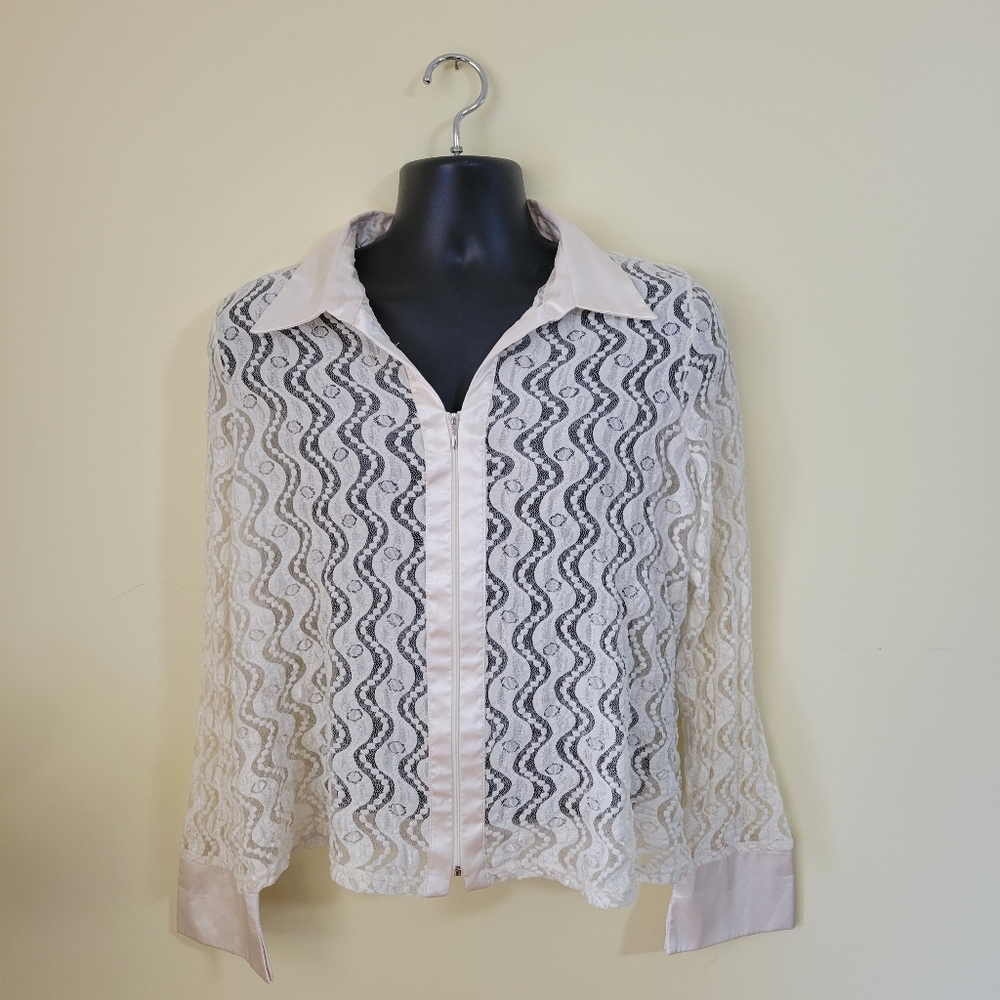 Vintage cream, lace, zipper blouse